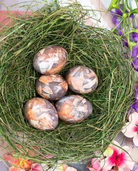 Pisanice u kupusu i lukovini