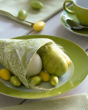 Ideje za ukrašavanje tanjura za Uskrs