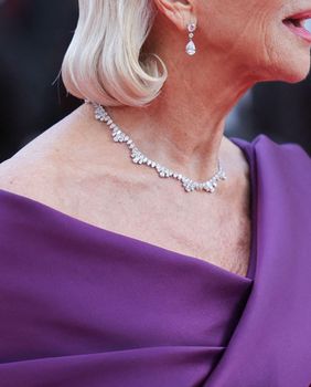 Helen Mirren proglašena je najljepšom osobom godine sa 76 godina