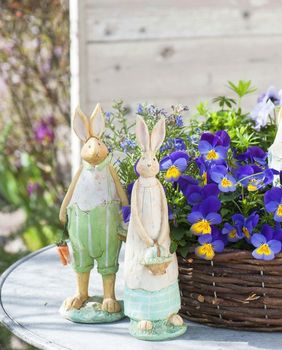 Maćuhice kao dio uskrsne dekoracije