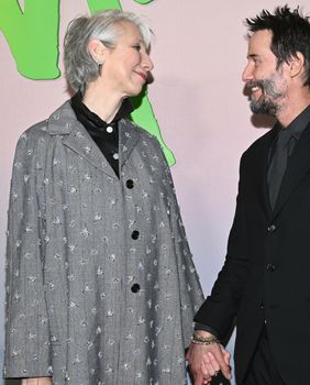 Keanu Reeves s partnericom Alexandrom Grant na svjetskoj premijeri filma Outcome u New Yorku - 6
