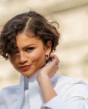 Zendaya je nedavno oduševila kovrčavom verzijom bixie frizure