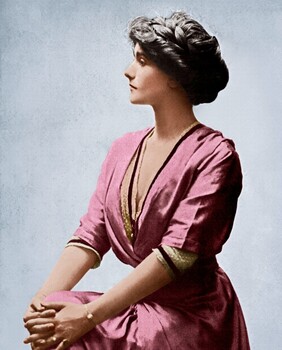 Coco Chanel 1909.