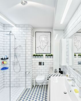 Kupaonice s walk-in tuševima su moderne i elegante