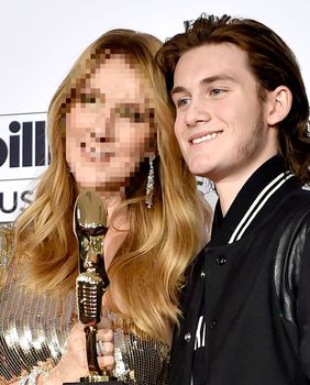 Slavne mame i njihovi sinovi