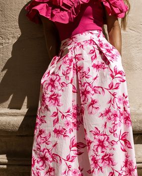 Midi suknja A-kroja nikad ne izlaze iz mode