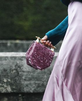 Suknje midi i maksi kroja nosit će se i ove jeseni