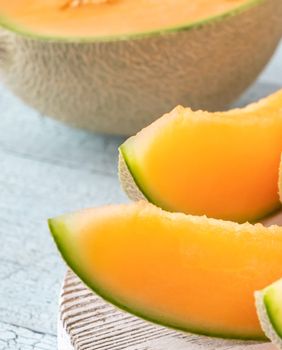 Osvježavajući okus i lagana tekstura čine dinju savršenim desertom, ali i zdravim međuobrokom