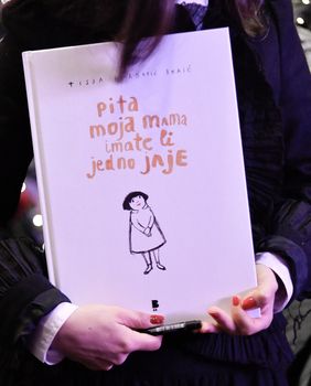 Tisja Kljaković Braić predstavila je svoju prvu autorsku slikovnicu 'Pita moja mama imate li jedno jaje' - 1