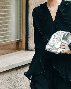 Crna haljna je odabir s kojim ne možete pogriješiti