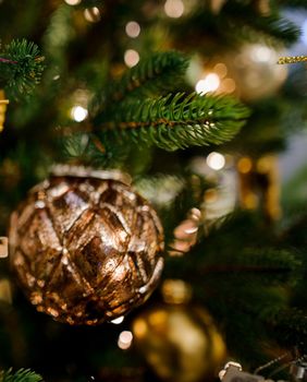 Anđeli su najljepši ukras na božićnom drvcu