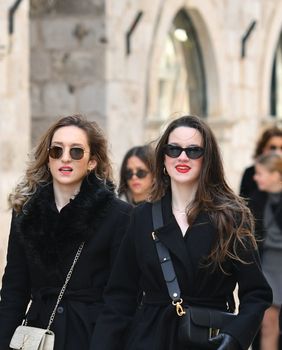 Ulična moda za Badnjak u Dubrovniku - 1