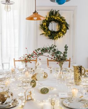 Vijenci su divan ukras doma za blagdane