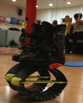 Kangoo Jumps trening čuva koljena, skida kalorije i uklanja celulit