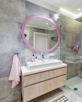 Veliko okruglo ogledalo u kupaonici - 8