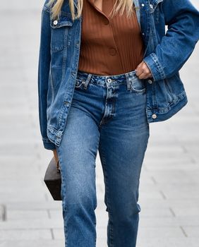 Slavne dame obožavaju nositi traperice