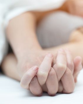 Seks s upaljenim svjetlima može postati ugodan i prirodan