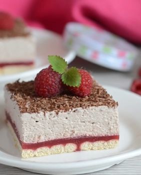 Voćni kolač s mascarpone sirom