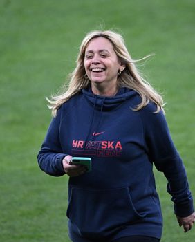 Iva Olivari na treningu nogometne reprezentacije