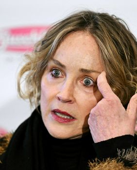 Sharon Stone u čupavom odijelu - 8