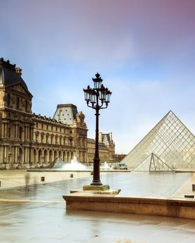 U muzeju \'Louvre\' nalazi se oko 38.000 umjetničkih djela