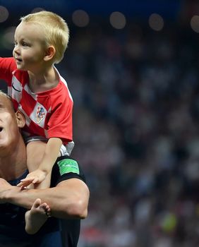 Domagoj i David Vida nakon utakmice s Engleskom