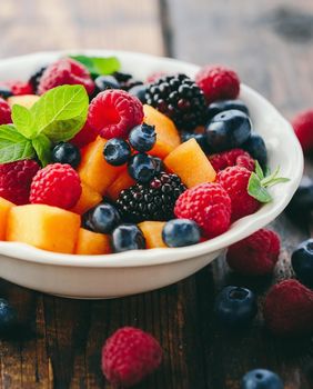 Ljetna voćna salata