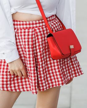 Skort su kratke hlače koje izgledaju poput minice