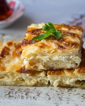 Trgana pita sa sirom