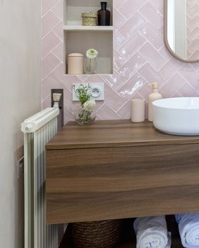 Mala kupaonica zahtijeva vrlo promišljeno i funkcionalno uređenje