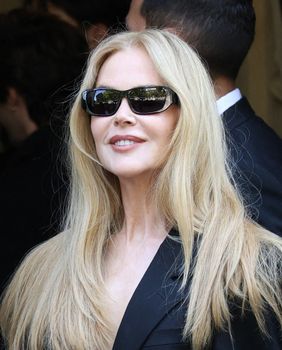 Nicole Kidman na reviji modne kuće Balenciaga na Tjednu visoke mode u Parizu - 4