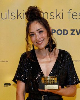 Zrinka Cvitešić osvojila je Zlatnu arenu za najbolju sporednu žensku ulogu na 72. Pulskom filmskom festivalu - 4