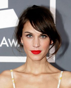 Šiške na stranu lako se integriraju u ostatak frizure