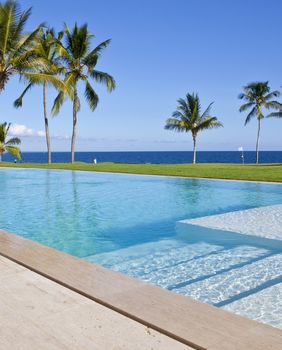 Predivni bazeni koji mame na kupanje i uživanje - 13