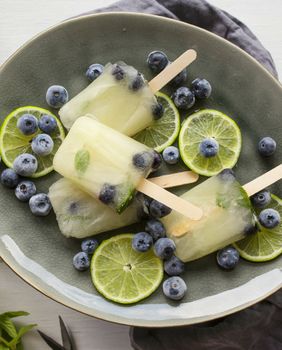 Džin-tonik lizalice