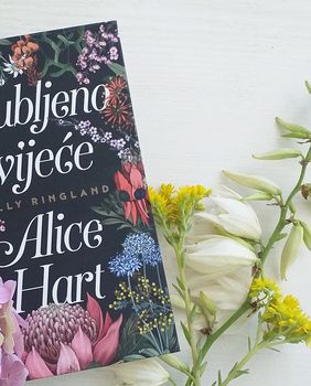 Prvijenac Holly Ringland ima terapeutski učinak