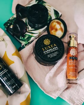 Anzotica Cosmetics - osvojite jedan od četiri paketa