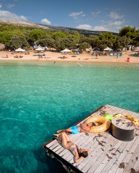 Zlatna plaža na otoku Pagu