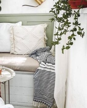 Balkon od šest kvadrata Dušice iz Srbije