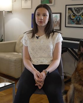 Djevojčica Ema Dujmović napisala je knjigu o svom psu Zeusu - 4