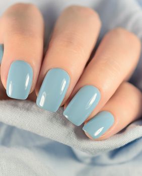 Plave manikure su stvorene za ljeto