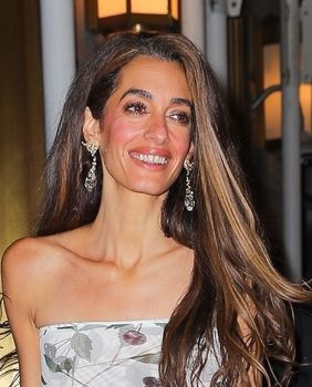 Amal Clooney u haljini s potpisom Stelle McCartney i prozirnim štiklama - 4