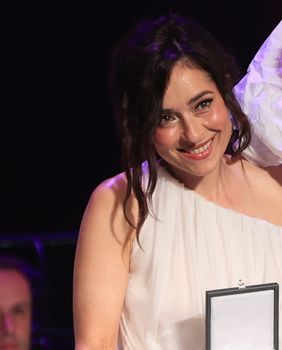 Zrinka Cvitešić u haljini Matije Vuice na svečanoj dodjeli Nagrade Vladimir Nazor za najbolja umjetnička ostvarenja - 4