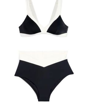 C&A, gornji dio 12,99 EUR, donji dio 12,99 EUR