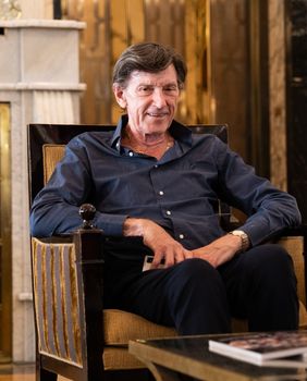 Doktor Des Fernandes