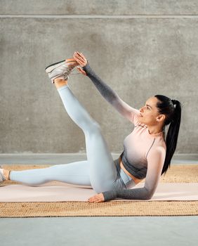 Za izvođenje jednostavne vježbe s kojom možemo popraviti držanje potrebna vam je samo prostirka