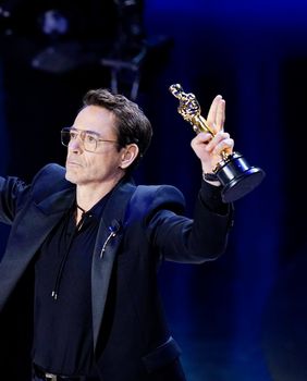 Robert Downey Jr. na Oscarima 2024.