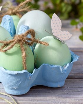 Kutija za jaja može postati odlična baza vašeg uskrsnog aranžmana