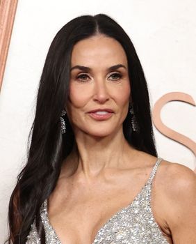Demi Moore na dodjeli Oscara 2025. u haljini Armani Privéa - 2