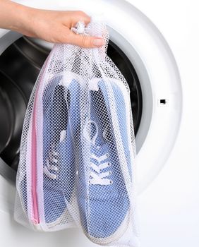Pranje tenisica u perilici rublja